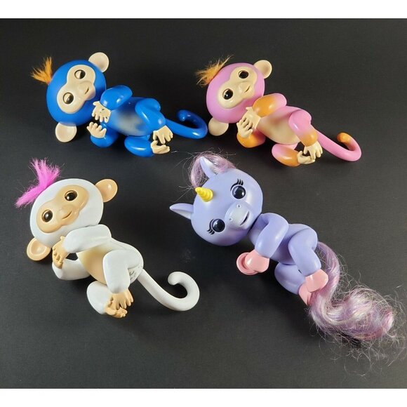 WowWee Fingerlings Interactive Unicorn and 3 Different Fingerling Baby Monkeys - Picture 1 of 12